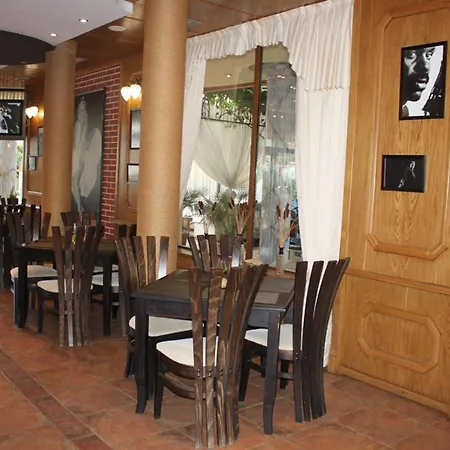 Cantilena Hotel 3*